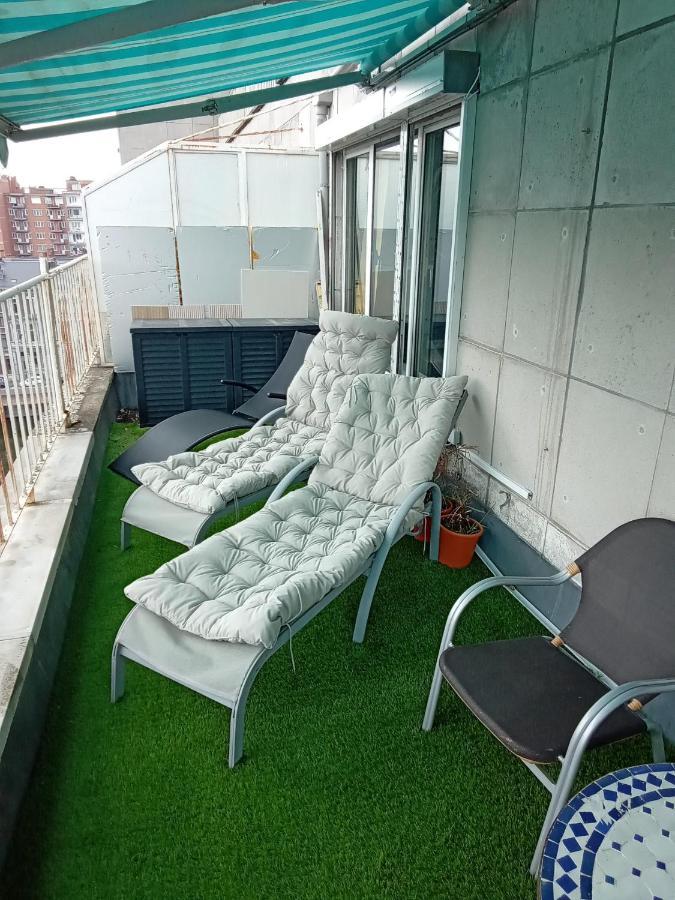 Liege Centre Mediacite Appartement Possible Parking Terrasse Immense 8Eme Pour 2 Personnes Exterior photo