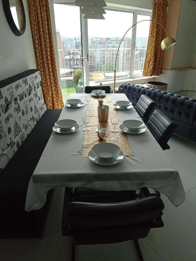 Liege Centre Mediacite Appartement Possible Parking Terrasse Immense 8Eme Pour 2 Personnes Exterior photo
